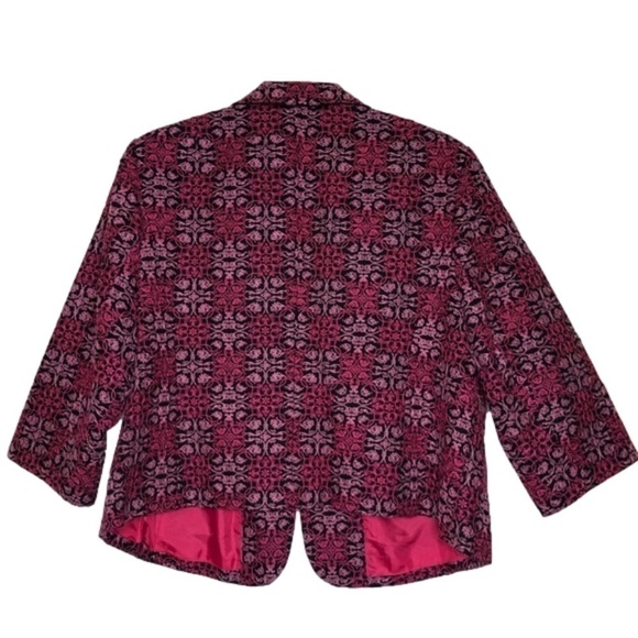 New - TALBOTS - Cotton Barbie Pink Embroidered Black Blazer w/ Pockets - Size 14 - Picture 3 of 7